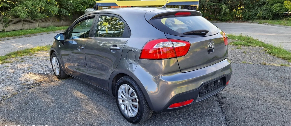 Kia Rio cena 22800 przebieg: 235000, rok produkcji 2013 z Rudnik nad Sanem małe 137